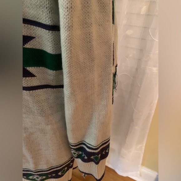 Bo Bel Beige with Dark Green and Purple Fringe Cardigan Sweeter NWT - Picture 6 of 12